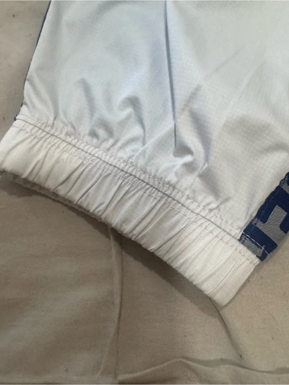 Genuine Merchandise Royal Blue and White LA Dodgers Kids Pullover